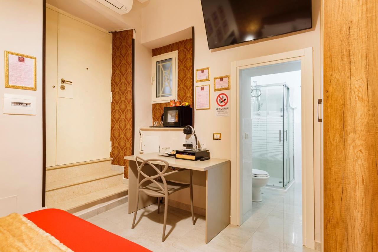 Spinacorona Room Naples Extérieur photo