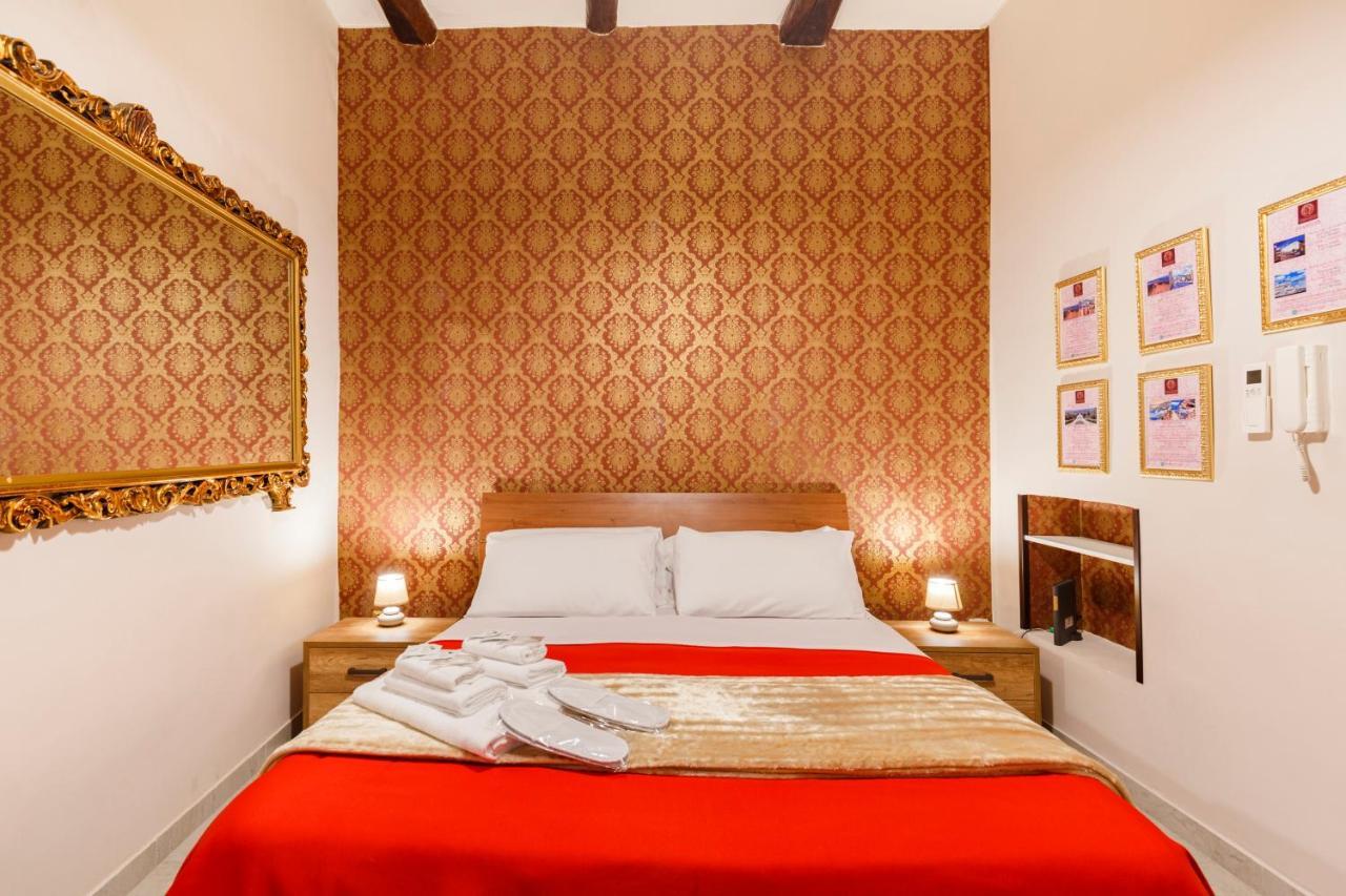 Spinacorona Room Naples Extérieur photo